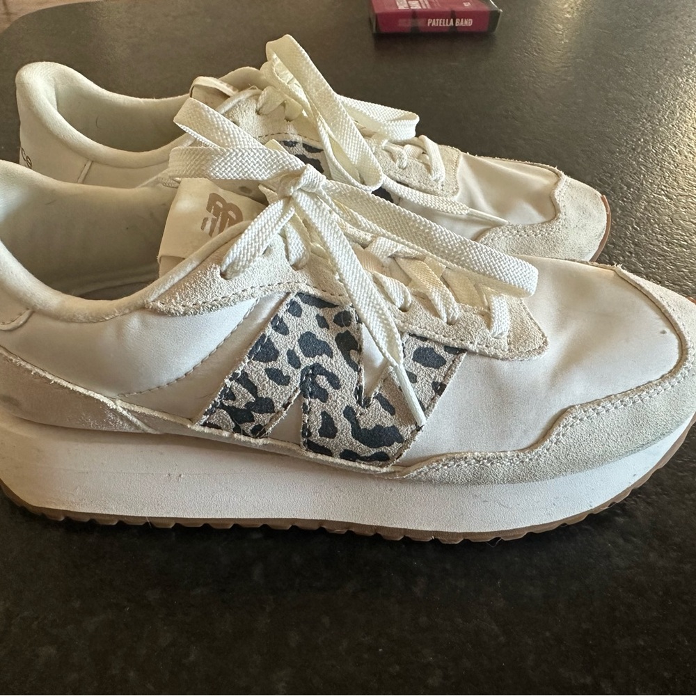 New balance 237White Platform Leopard-Accent Women's Sneakers